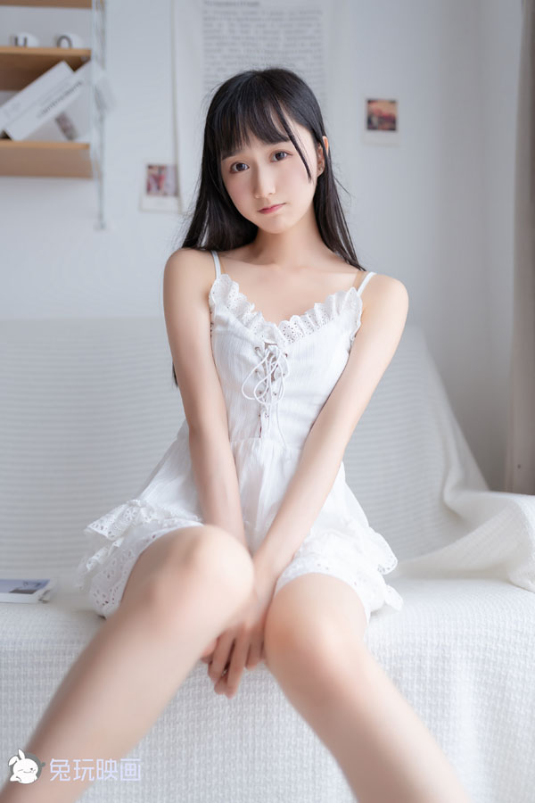 白衣少女（33）.jpg