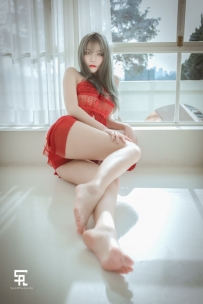 023.[SaintPhotoLife] Yuna [77P-255.08MB]