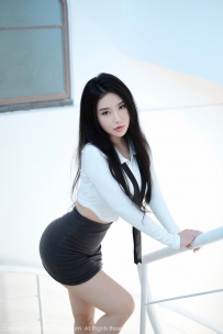 [XiuRen秀人网] 2023.04.11 NO.6553 玛鲁娜Manuela [42+1P347M]